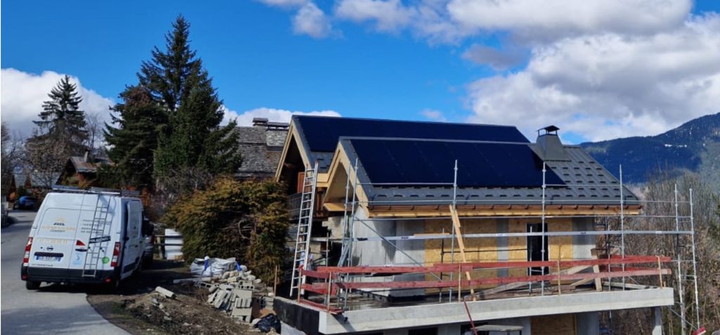 photo d'une installation solaire réalisée par Avenir solaire concept powered by Solarock